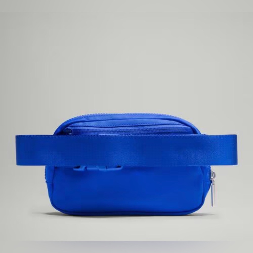 NWT Lululemon 1L Belt Bag Cerulean Blue Bag - Picture 3 of 8